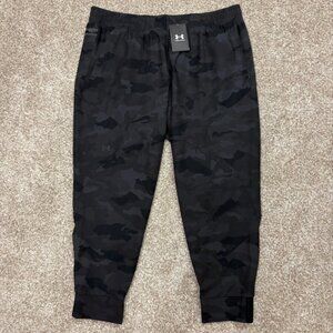NWT Under Armour Unstoppable Jogger Pants Black Gray Camo